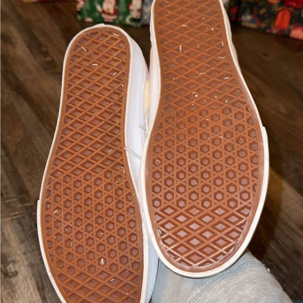 Vans - Picture 3 of 3